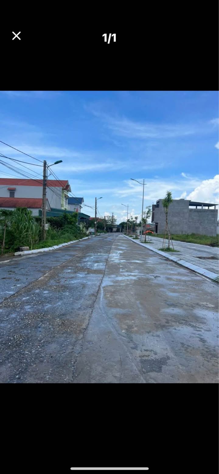 Đất nền tái định cư Hồng Kỳ Móng Cái 125m² giá 1 tỷ - Đường rộng ô tô tránh nhau thoải mái!