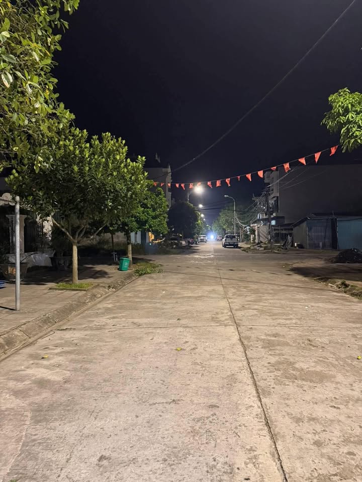 Đất ống Ngô Thị Nhậm, Móng Cái 100m² giá 3 tỷ - Vị trí đắc địa trung tâm!