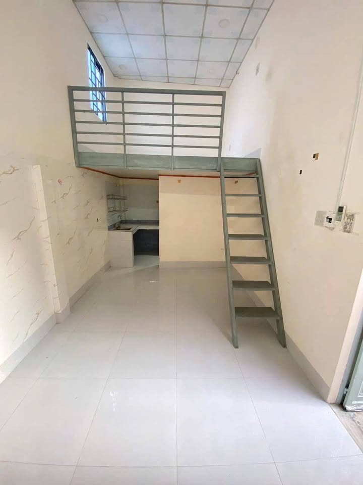 Phòng trọ hẻm 233 Nguyễn Văn Cừ, Cần Thơ 13m² giá 2.2 triệu - Khu vực an ninh, tiện ích đầy đủ!