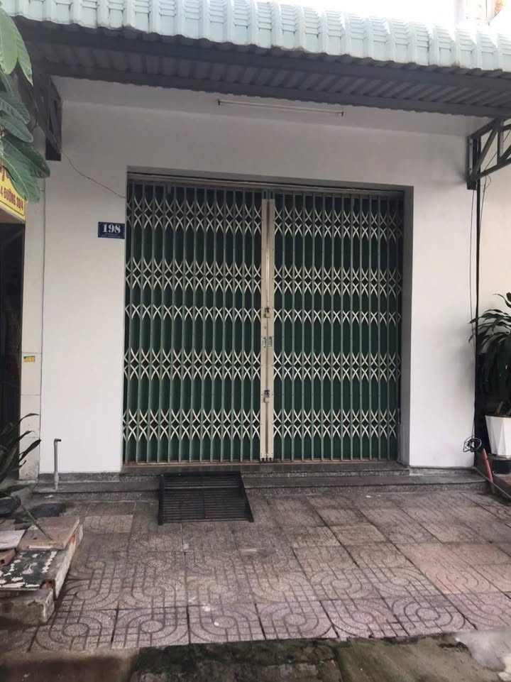 Đất nền Hưng Phú 135m² giá 8 tỷ - Tặng ngay nhà cấp 4 và phòng trọ cho thuê!