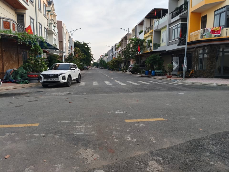 Nhà riêng khu dân cư Thắng Lợi Dĩ An 68.4m² giá 4.7 tỷ - Không thể bỏ lỡ!