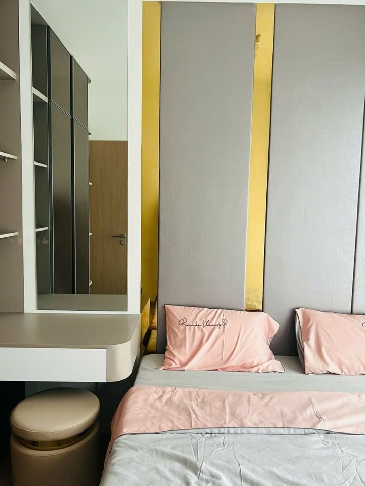 Căn hộ Lumiere Boulevard Thủ Đức 2PN giá 14 triệu - Full nội thất sang trọng!