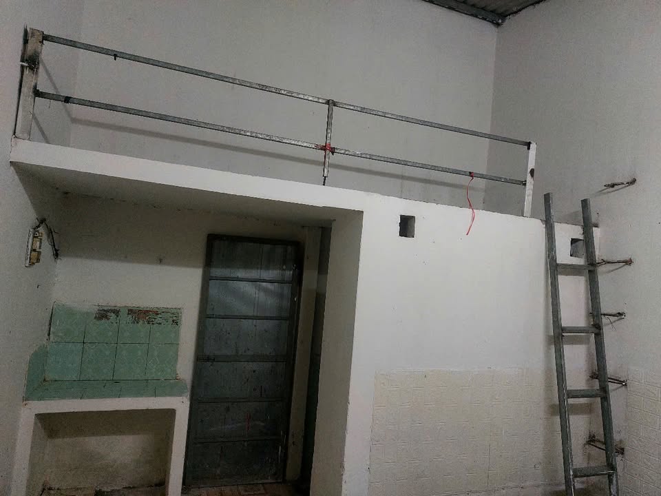 Phòng trọ cho thuê tại Ngõ 205 Đường Phú Diễn 1.3 triệu - Đầy đủ tiện nghi!