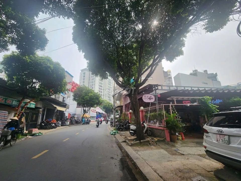 Mặt bằng cho thuê mặt tiền Nguyễn Bỉnh Khiêm, Gò Vấp, 38.5m² chỉ 12 triệu/tháng - Kinh doanh thuận lợi!