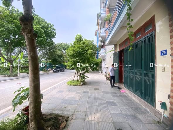 Nhà mặt ngõ Đặng Vũ Hỷ, Long Biên 66m² giá 21 tỷ - Thiết kế đẹp, ô tô đỗ cửa!