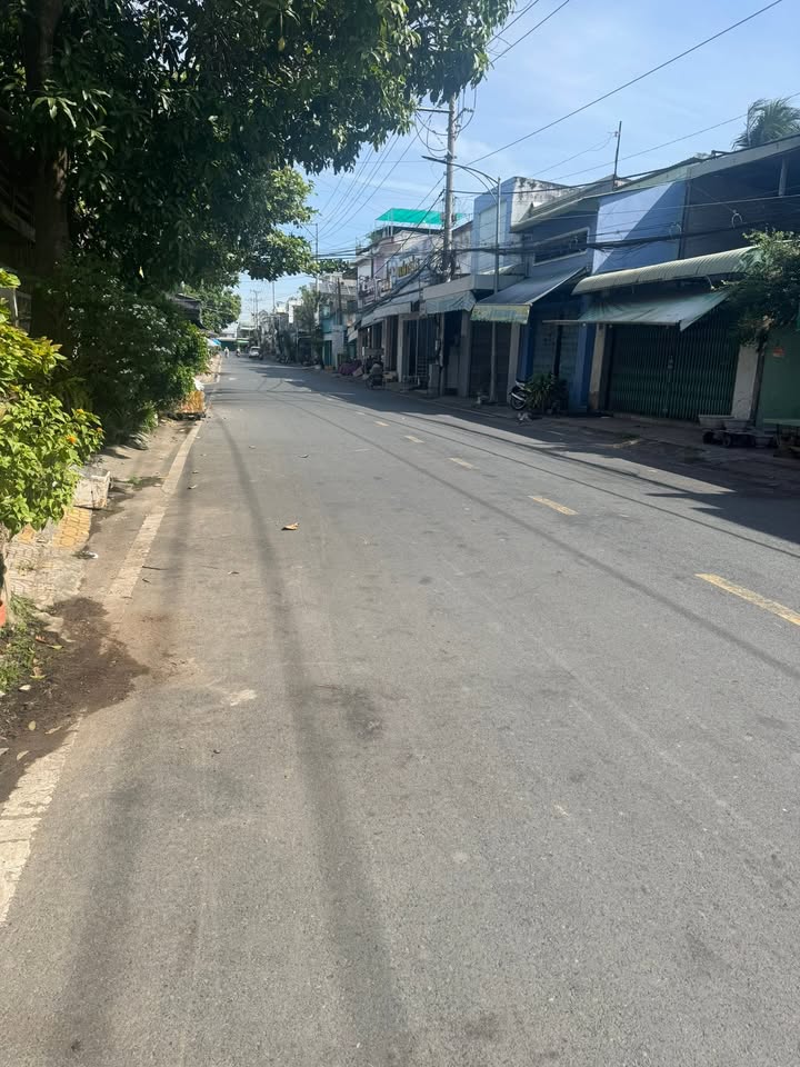 Nhà phố Tôn Đức Thắng 80m² giá 2.6 tỷ - Sổ đỏ chính chủ, xây dựng kiên cố!