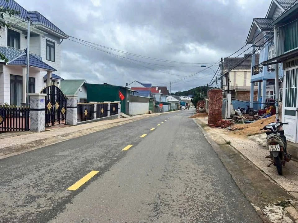 Đất 2 mặt tiền đường Thống Nhất, phường Langbiang, Đà Lạt 110m² giá 4.9 tỷ - Cơ hội đầu tư tuyệt vời!