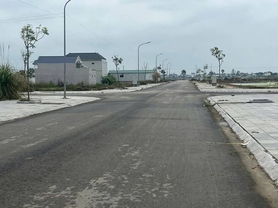 Đất nền Hoằng Phú 135m² giá 2 tỷ - Vị trí đẹp, giao thông thuận lợi!