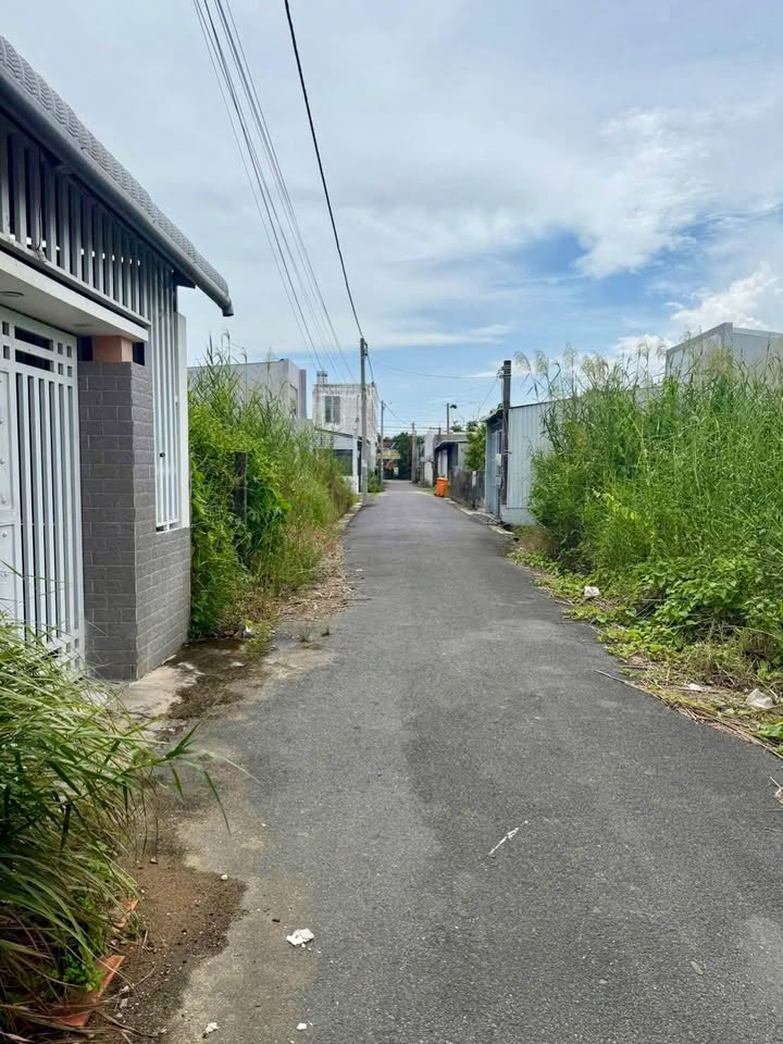 Đất nền Hẻm 136, K4, P5, TP Trà Vinh 122.5m² giá 1.05 tỷ - Khu dân cư đông đúc