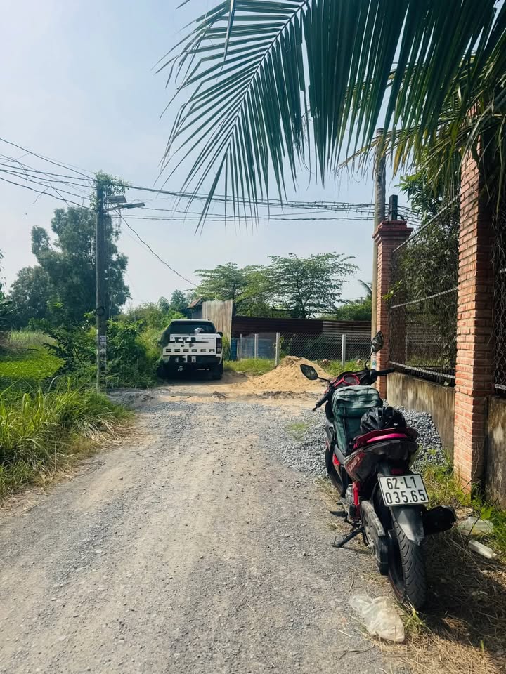 Đất nền đẹp 153m² xã Mỹ Lộc, Cần Giuộc - Chỉ 1.1 tỷ VND, cơ hội đầu tư hấp dẫn!