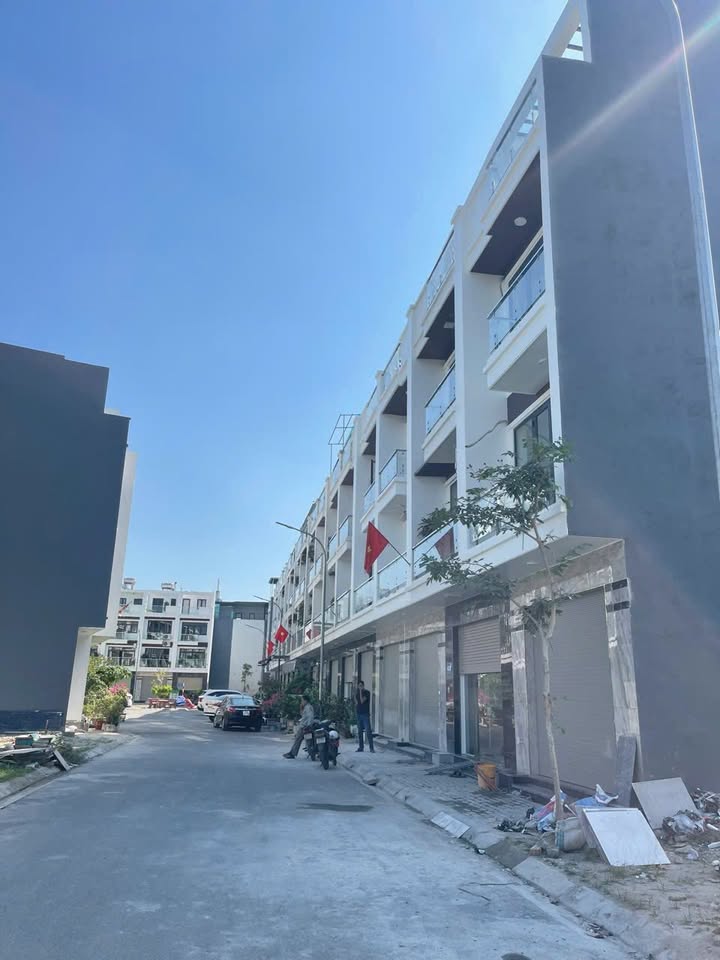 Nhà đẹp 4 tầng Hùng Vương, Hải Phòng 46m² giá 4 tỷ - Sổ đỏ chính chủ