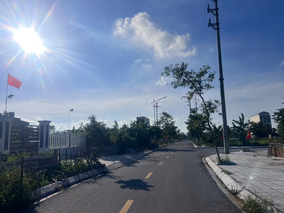 Đất nền Tiền Hải Thái Bình 109.9m² giá 1.9 tỷ - Công viên đẹp phía sau!
