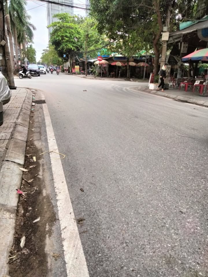 Nhà 74.6m² đường Ngư Hải, thành phố Vinh, giá 9 tỷ - Hướng Nam thoáng mát!