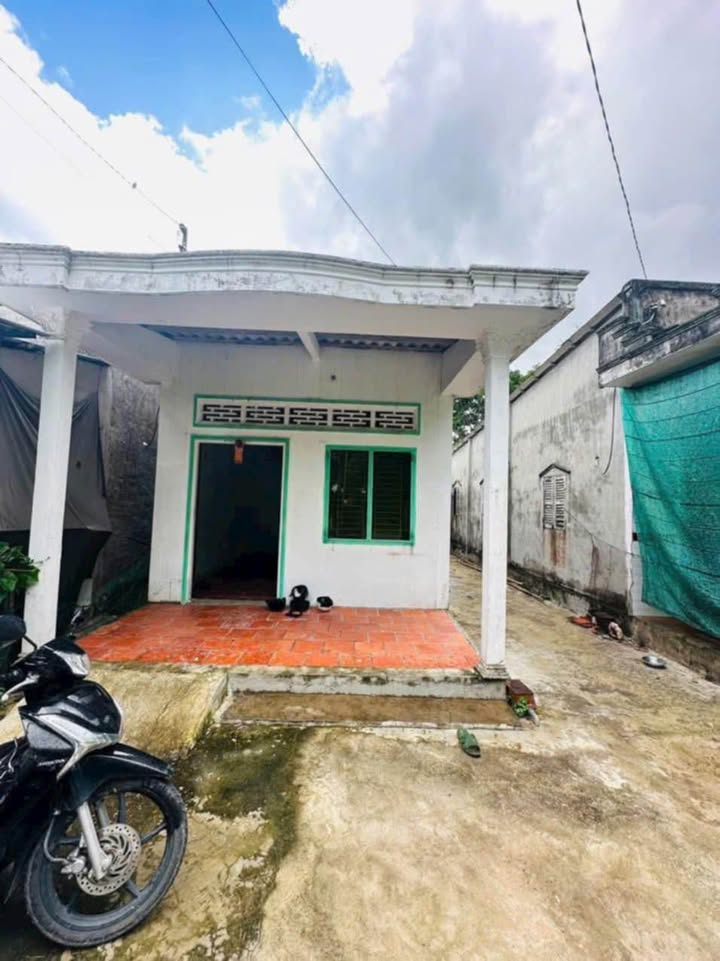 Nhà phố Tân Bình, Bình Tân, Vĩnh Long 144m² giá chỉ 500 triệu - Sổ hồng chính chủ!