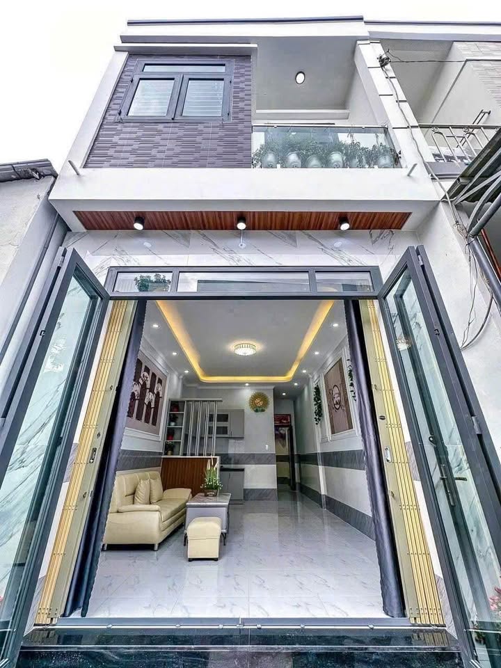 Nhà lầu 3 phòng ngủ tại Bình Thủy, Cần Thơ giá 1.85 tỷ - Vào ở ngay!