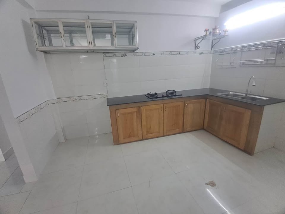 Nhà Kiệt Trần Đình Tri, Hòa Minh, 64m² giá 2.55 tỷ - Cơ hội hiếm có!