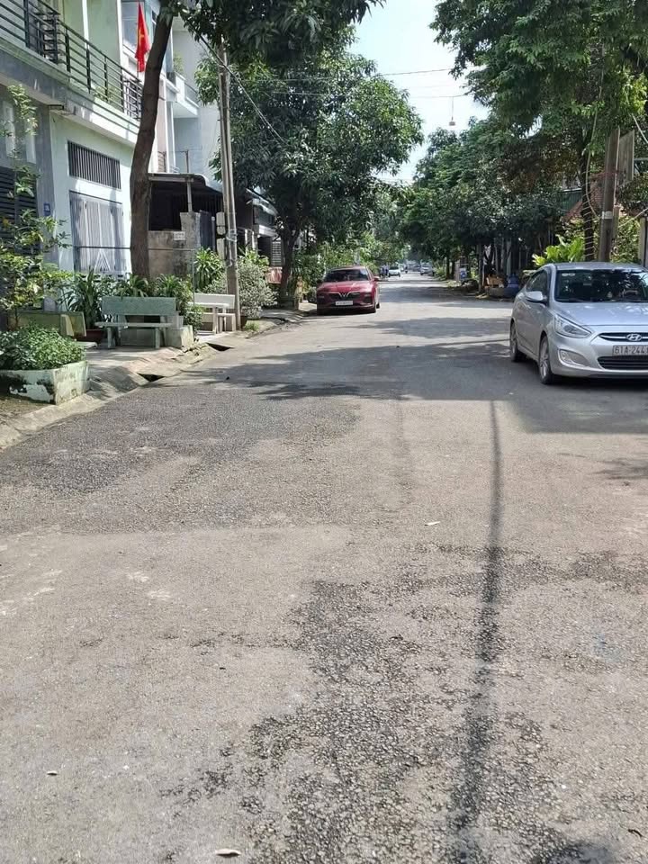 Đất nền khu dân cư Phú Hòa Thủ Dầu Một 82m² giá 2 tỷ - Vị trí đẹp, đường rộng!