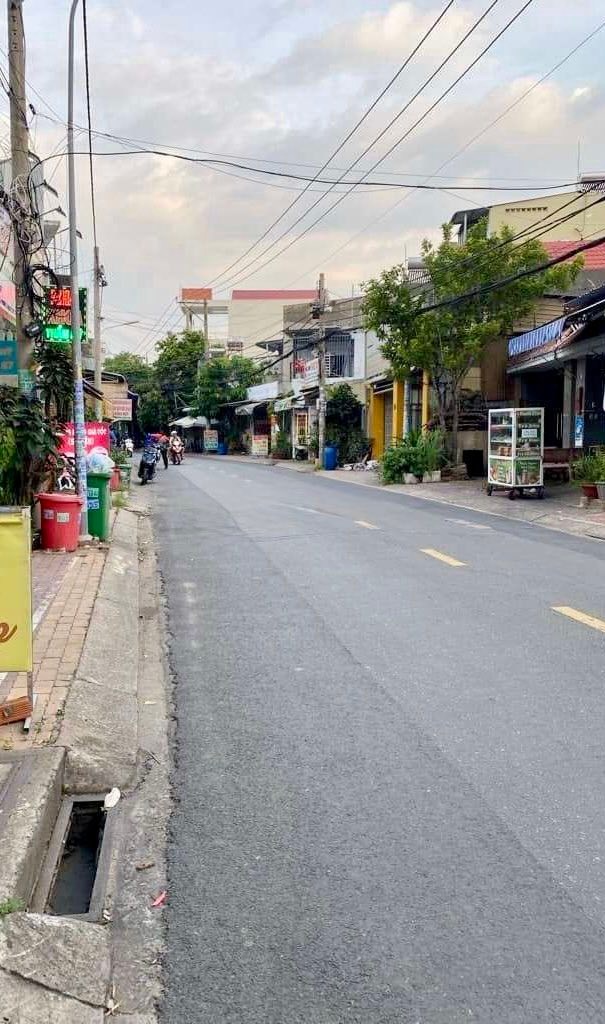 Nhà phố Hiệp Bình Chánh 48m² giá 4.25 tỷ - Khu dân cư an ninh, giao thông thuận lợi!