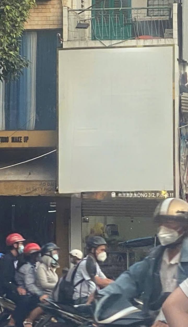 Nhà nguyên căn quận 11 36m² giá 18.5 triệu - Vị trí đắc địa ngay ngã 4