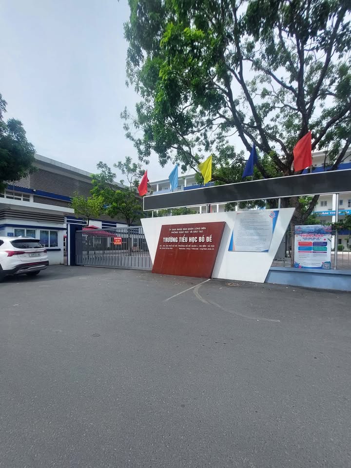 Nhà mặt phố Ái Mộ, Long Biên 115m² giá 32.5 tỷ - Kinh doanh đỉnh cao!