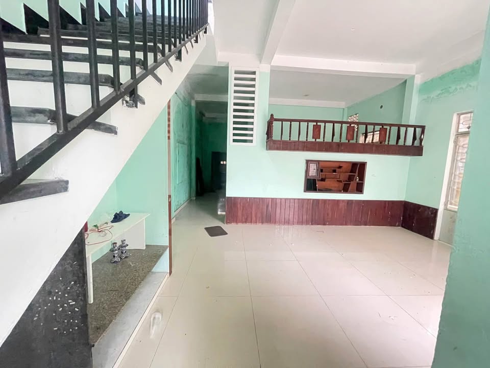 Nhà cho thuê mặt tiền Lê Văn Thứ, Sơn Trà 140m² - Giá chỉ 10 triệu/tháng!