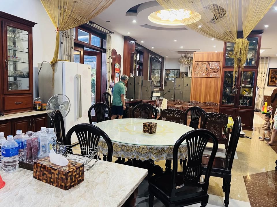 Biệt thự nhà vườn 3 tầng Đà Nẵng 455m² giá 19.6 tỷ - Sẵn sàng vào ở ngay!