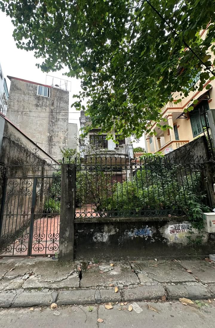 Mặt phố Ngọc Thụy Long Biên 150m² giá 33 tỷ - Đầu tư sinh lời ngay!