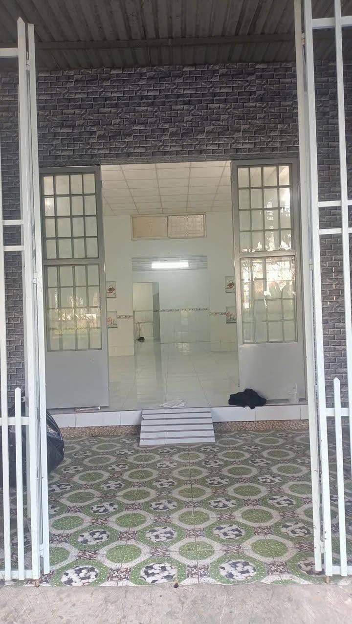 Nhà cho thuê mặt tiền tại chợ Mỹ Khánh Phong Điền 99m² giá 5.5 triệu - Kinh doanh đa ngành nghề!