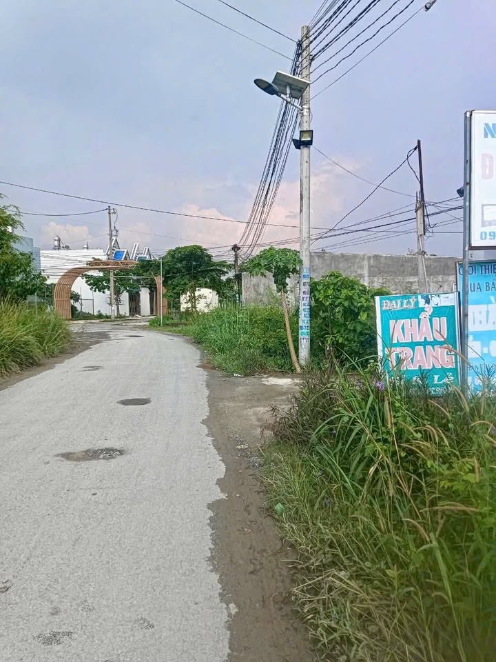 Đất thổ cư sổ hồng riêng tại Nhơn Hoà, Đức Hoà, 420m² giá 3.5 tỷ - Đầu tư sinh lời tốt!