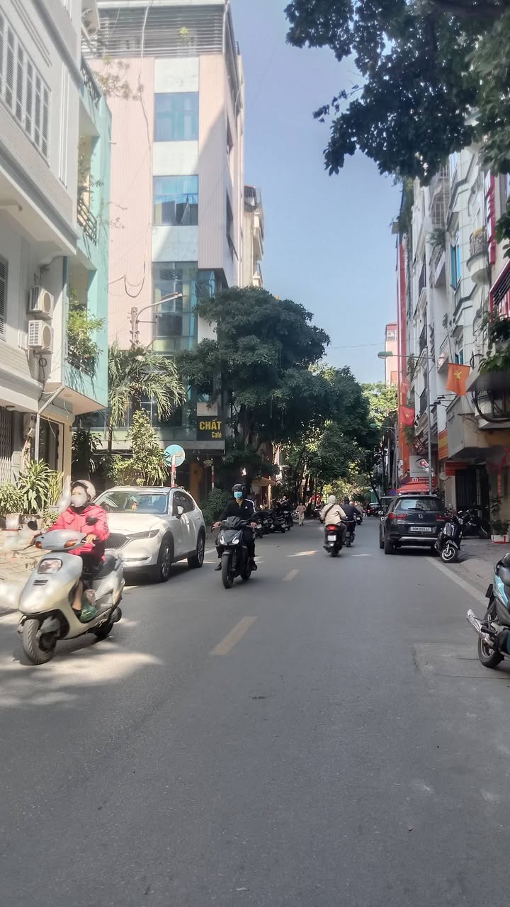 Nhà mặt phố Xã Đàn, Đống Đa 106m² giá 36 tỷ - Kinh doanh đắc địa!