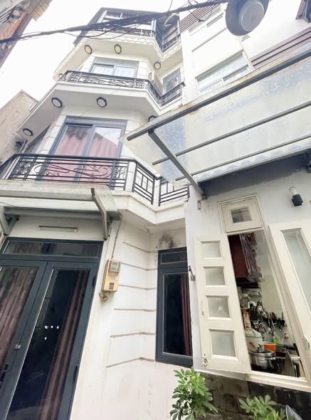 Nhà phố Nơ Trang Long, Bình Thạnh 17m² giá 3.9 tỷ - Cực hiếm vị trí sát mặt tiền!