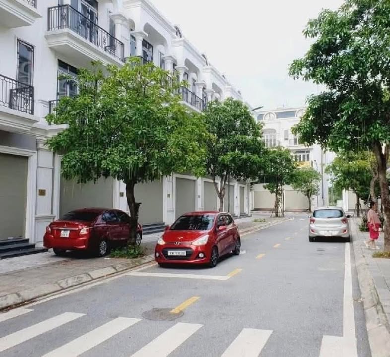 Shophouse lô góc 95m² Đông Anh giá 16 tỷ - Vị trí đắc địa cho kinh doanh!