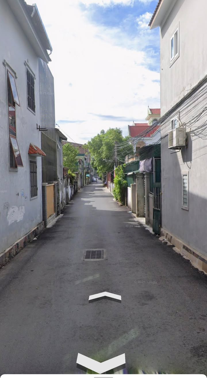 Đất nền Vinh, Nghệ An 100m² giá 5 tỷ - Vị trí trung tâm, thuận tiện sinh hoạt!