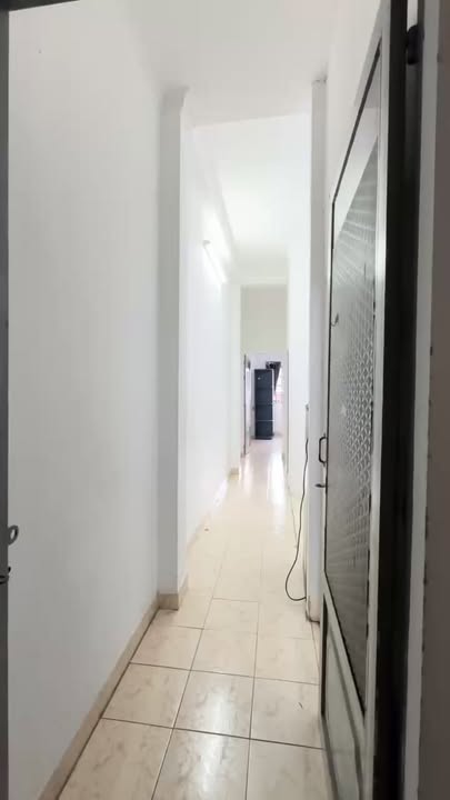 Căn hộ 2PN cho thuê ngay Hồ Bá Kiện, Quận 10 - Không gian thoáng rộng, đầy đủ tiện nghi!