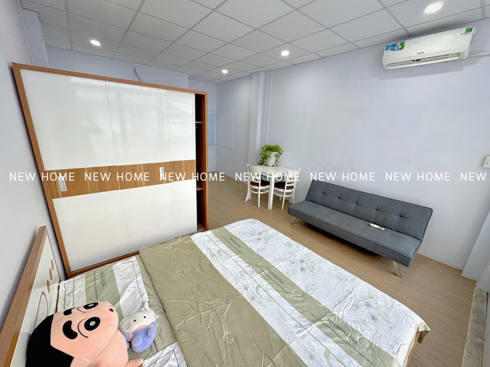 Phòng cho thuê Cách Mạng Tháng 8, Quận 10 - Ban công thoáng mát, giá thỏa thuận!