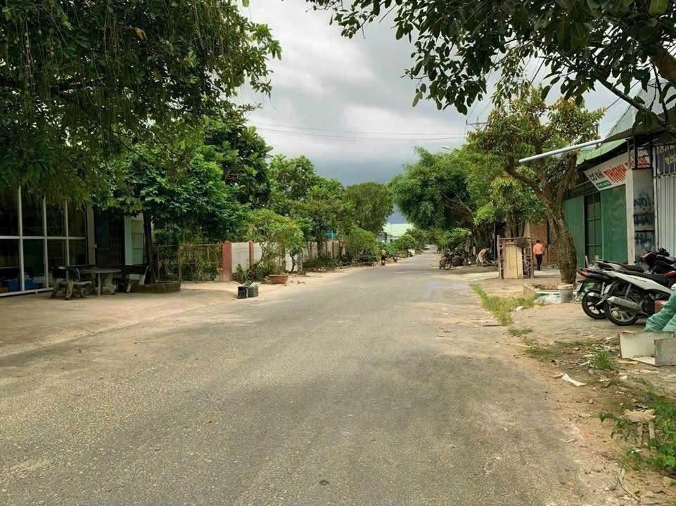 Đất thổ cư 125m² đường N5-1, phường Nguyễn Trãi - Giá 700 triệu, hướng Đông Nam!