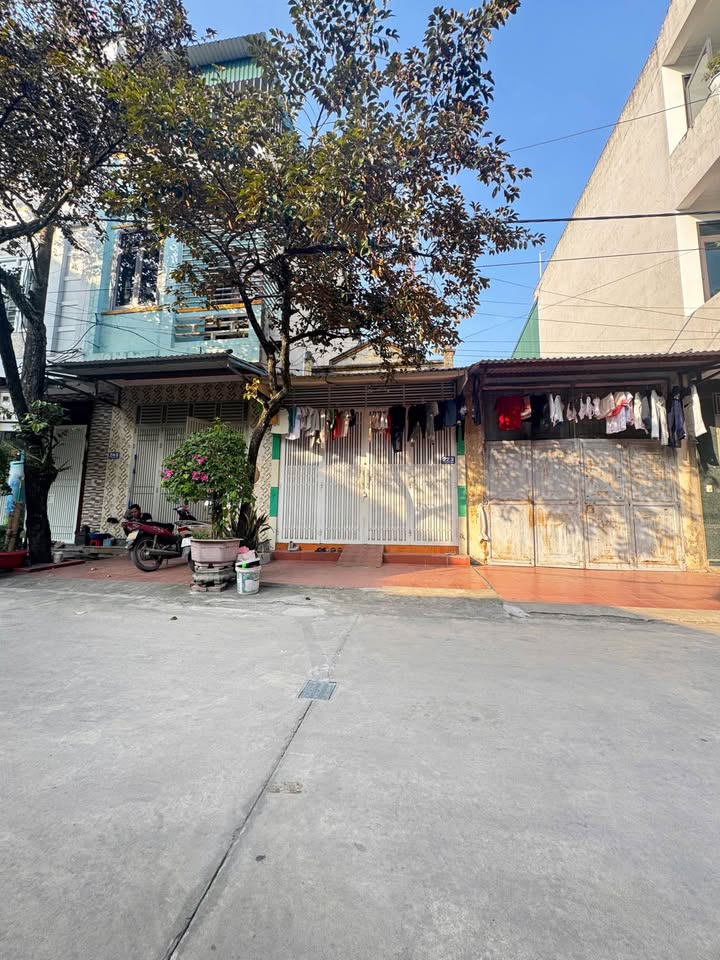 Nhà mái bằng Thành Thái, Hàm Rồng, 60m² giá 2 tỷ - Hướng Tây Nam, thông thoáng!