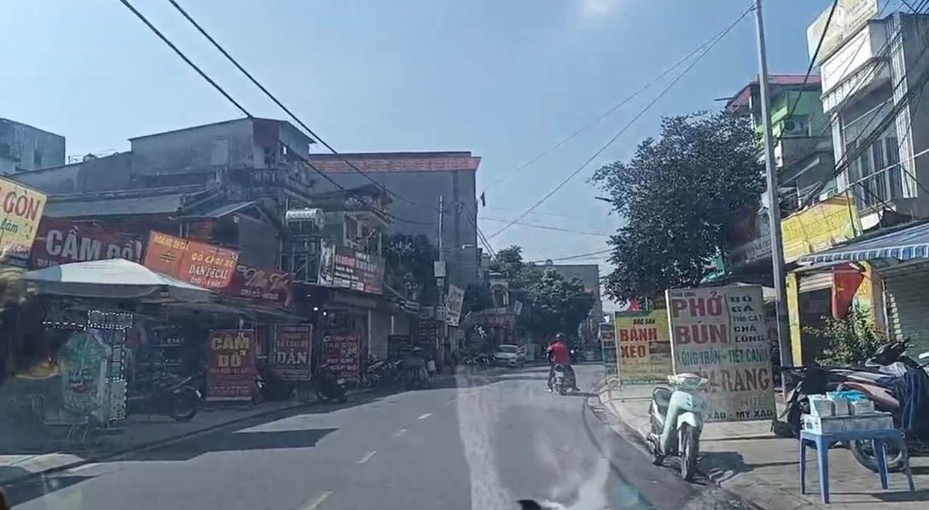 Nhà cấp 4 đường Sơn Đông, Bắc Ninh 72m² giá 6.1 tỷ - Kinh doanh sầm uất!