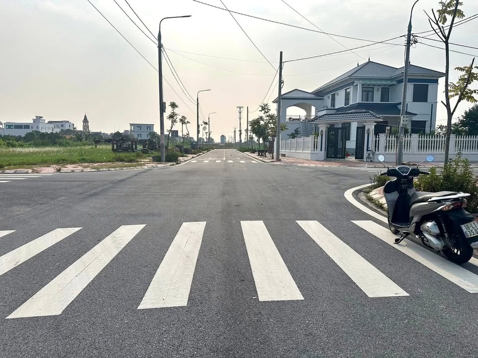 Đất nền góc 2 mặt tiền tại Quỹ Nhất, 120m², giá chỉ 1.8 tỷ - Đầu tư sinh lời tuyệt vời!