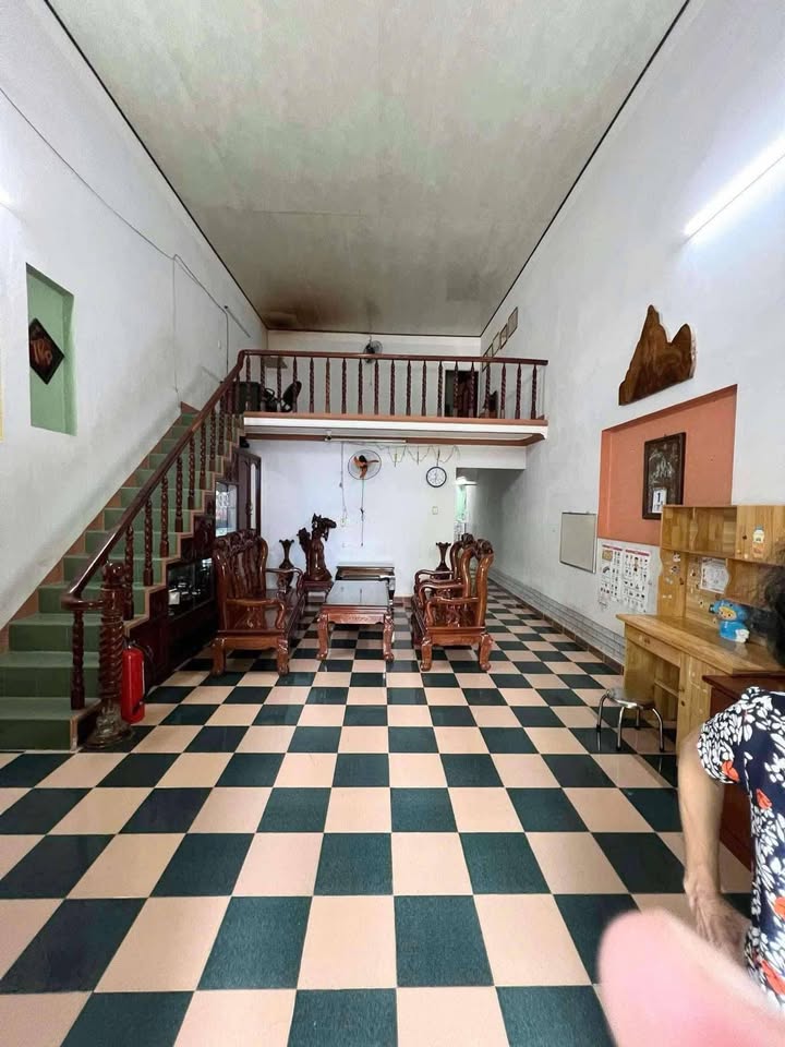 Nhà nguyên căn cho thuê tại Hoàng Văn Thụ, Quy Nhơn 60m² - Full nội thất, giá chỉ 5 triệu!