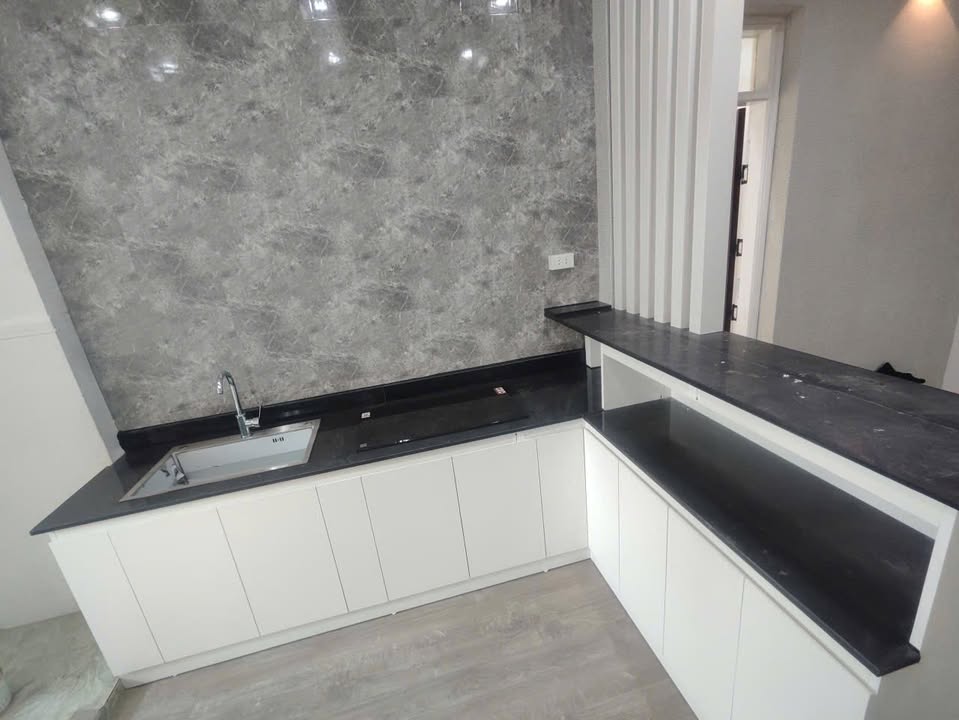 Căn hộ chung cư tòa 18T1 Trung Hòa Nhân Chính 107m² giá 15 triệu - Nhà mới đẹp, vào ở ngay!