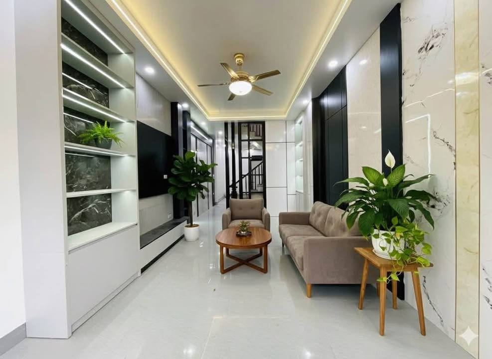 Nhà 4 tầng Phường Phúc Khánh 50m² giá 3 tỷ - Đường ô tô tránh, tiện ích đầy đủ!