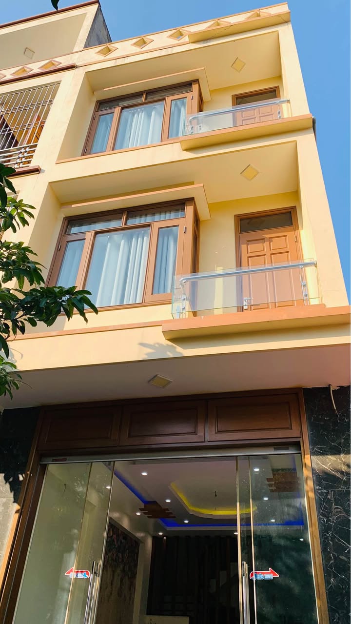 Nhà 4.5 Tầng KĐT Petro Thăng Long 65m² giá 5 tỷ - Đường quy hoạch rộng rãi!