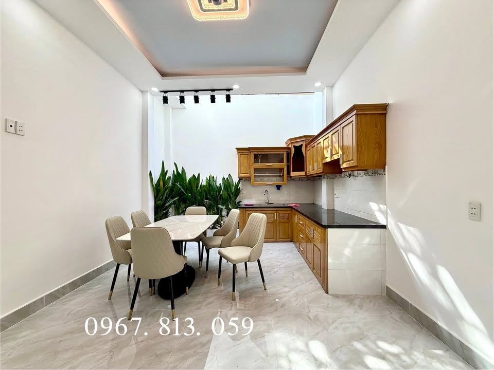 Nhà hẻm xe hơi đường Quốc Lộ 1A, P.An Phú Đông 76m² giá 5.55 tỷ - Đối diện ĐH Nguyễn Tất Thành!