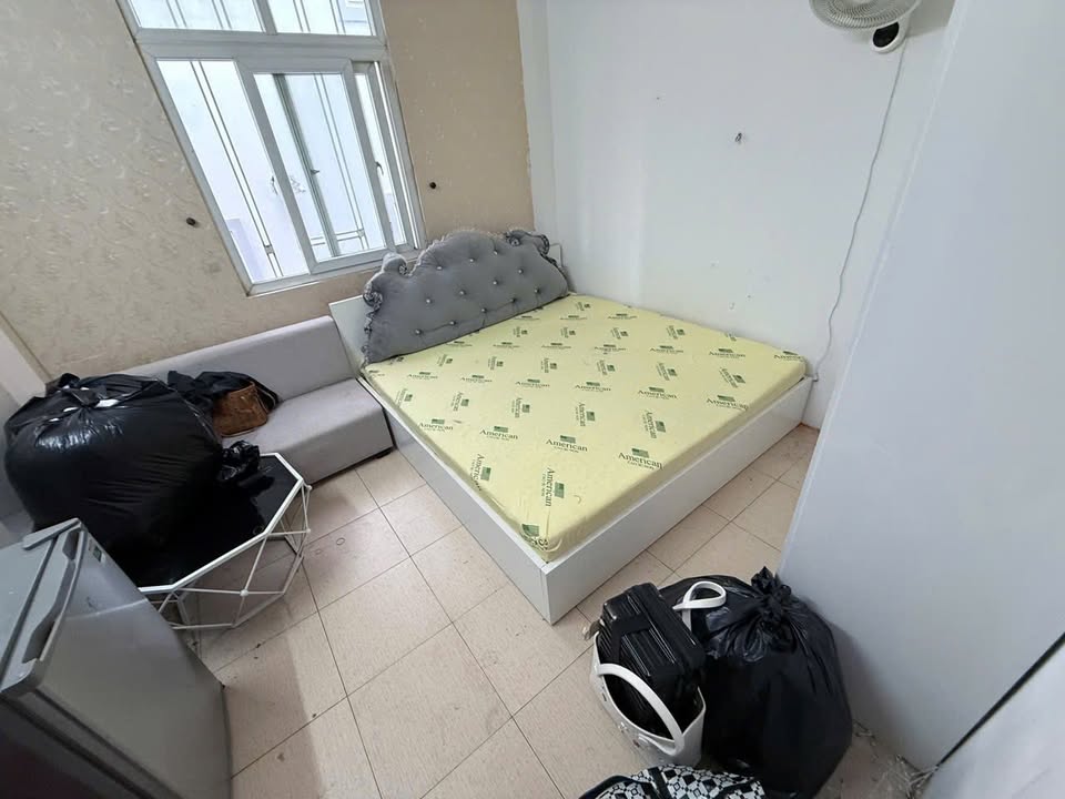 Phòng cho thuê tại Cầu Giấy 20m² giá chỉ 2 triệu - Chính chủ, sạch sẽ, thoáng mát!