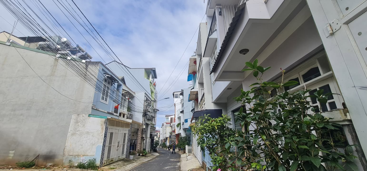 Nhà phố Đà Lạt 70m² giá 9.5 tỷ - Kinh doanh lý tưởng