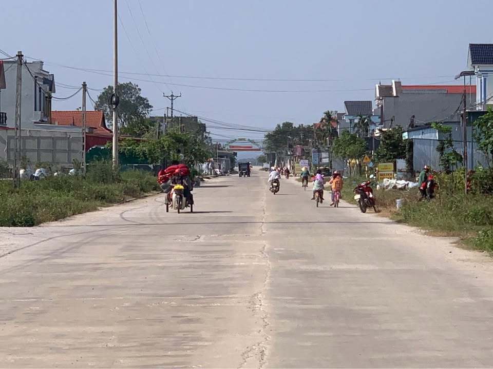 Đất nền Trục Liên Xã Tiến Nông Triệu Sơn 125m² giá chỉ 1 tỷ - Kinh doanh sầm uất!