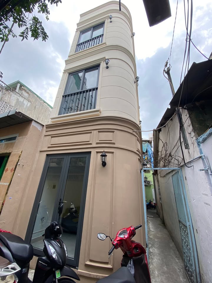 Nhà đẹp Bùi Viện 25.2m² giá 8.45 tỷ - Cơ hội đầu tư sinh lời cao!