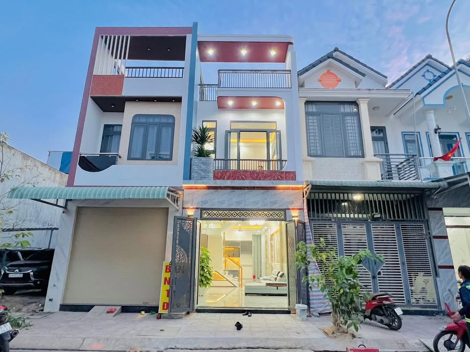 Nhà đẹp mới hoàn thiện An Phú, TPHCM 60m² giá 3.75 tỷ - Full nội thất sang trọng!