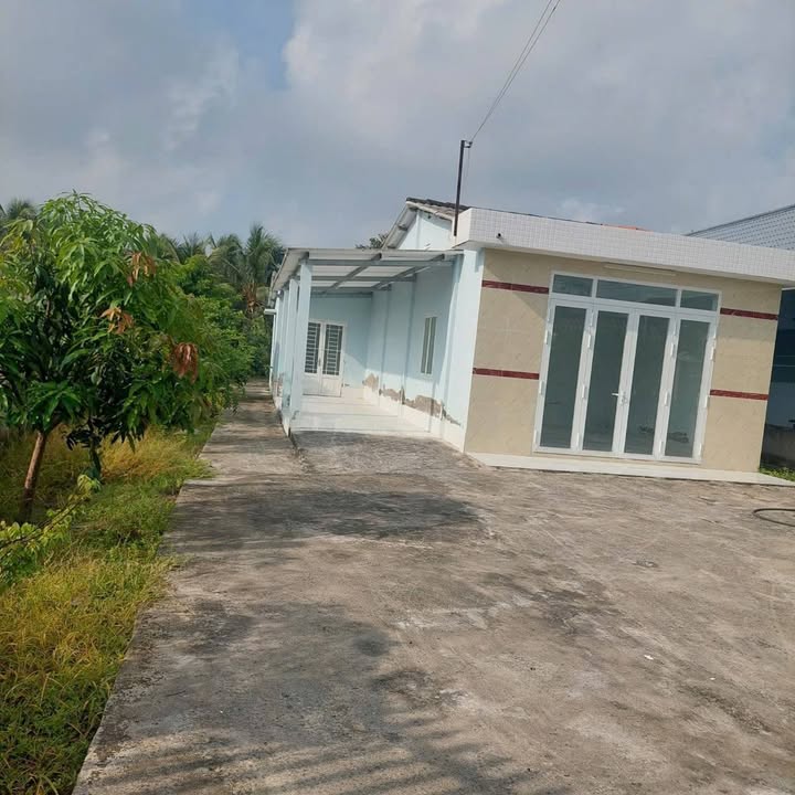 Nhà vườn Tân Khánh, Long An 560m² giá 2.6 tỷ - Không gian sống lý tưởng!